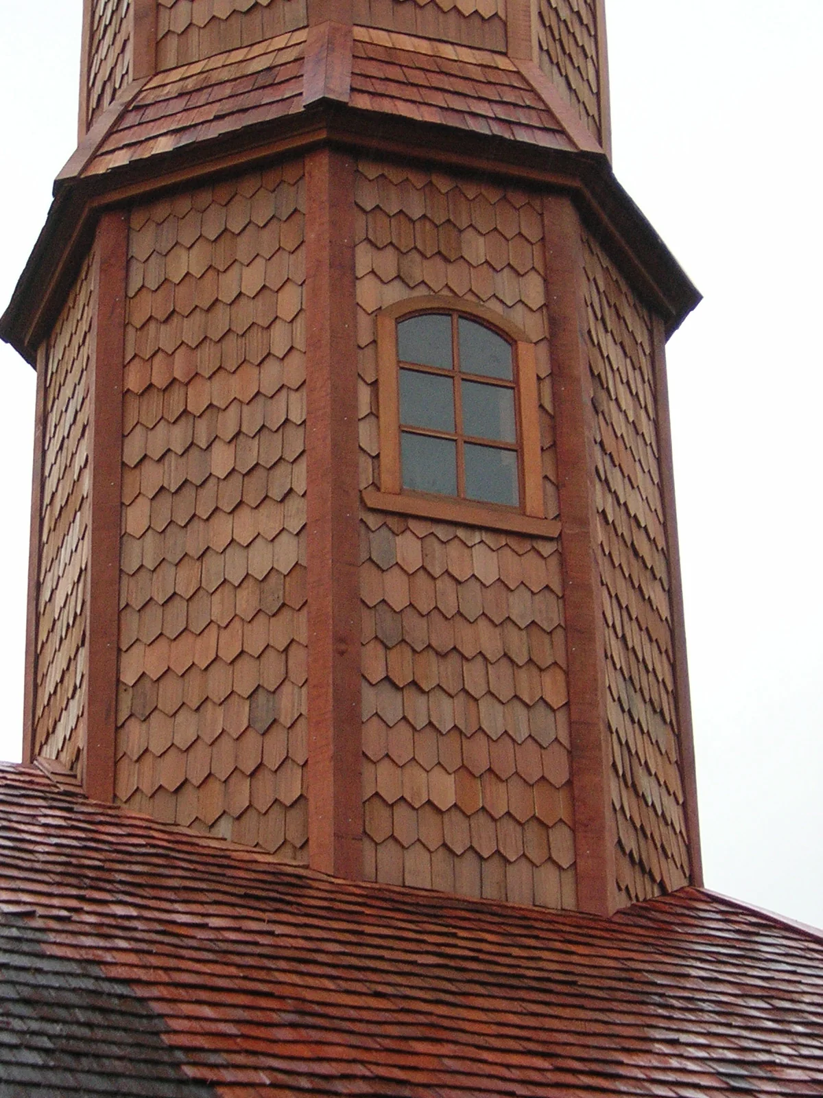 Restauración patrimonial Iglesia de Colo · Constructora Patrimonial Chiloé